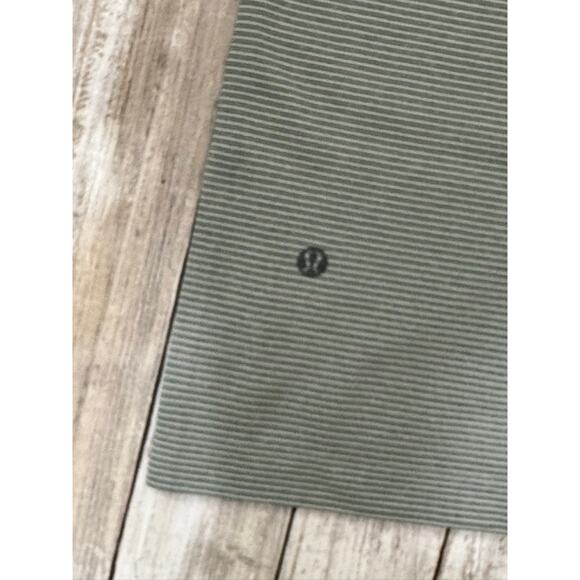 Lululemon Men's Short Sleeve Tech Shirt Size L Green - Picture 5 of 7